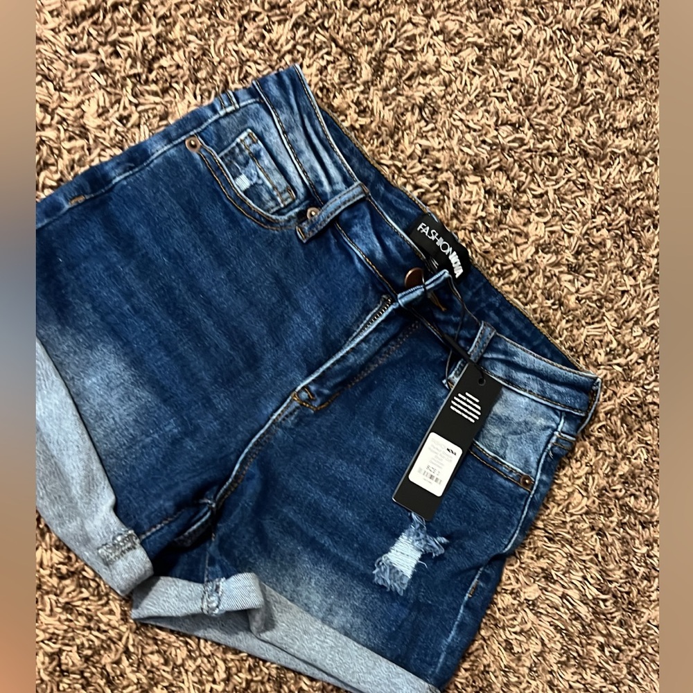 Fashion nova jean shorts